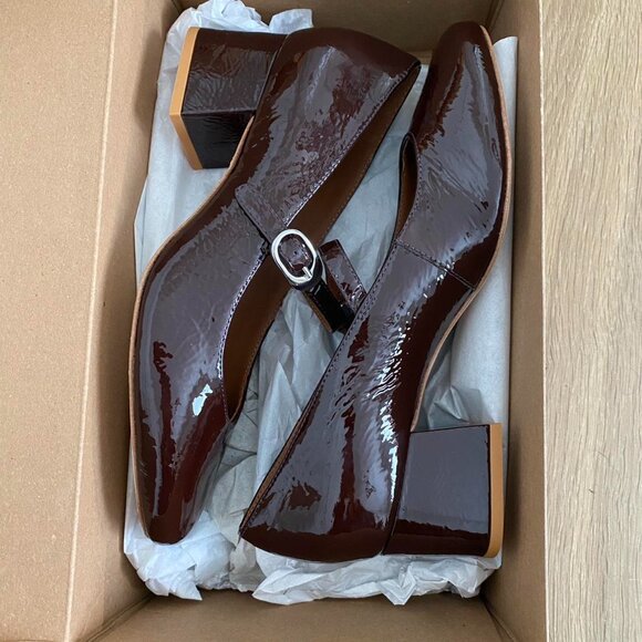 Reformation Max Block Heel in Rum Raisin Crinkle Patent - Picture 4 of 4